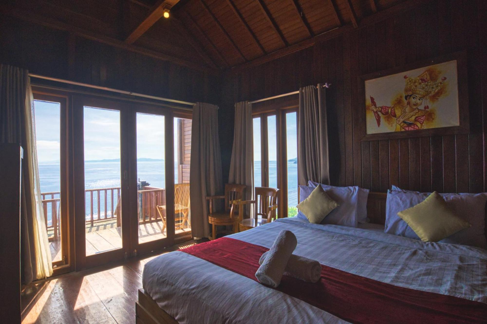 Manta Cottage Seaview Plus Batununggul Exterior photo
